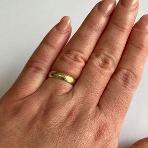 Vintage Sterling Silver Band Ring [Size 8]